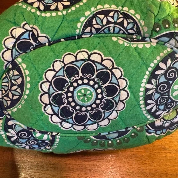 Vera Bradley Vibrant Green Patterned Tote Bag - Picture 6 of 9